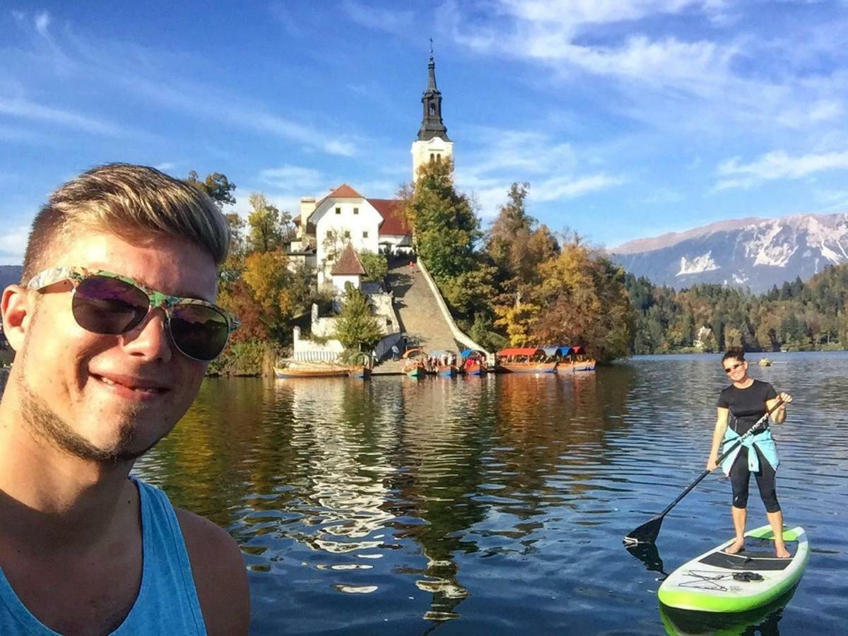 Adventure Cottage With Pool And Big Garden ブレッド エクステリア 写真